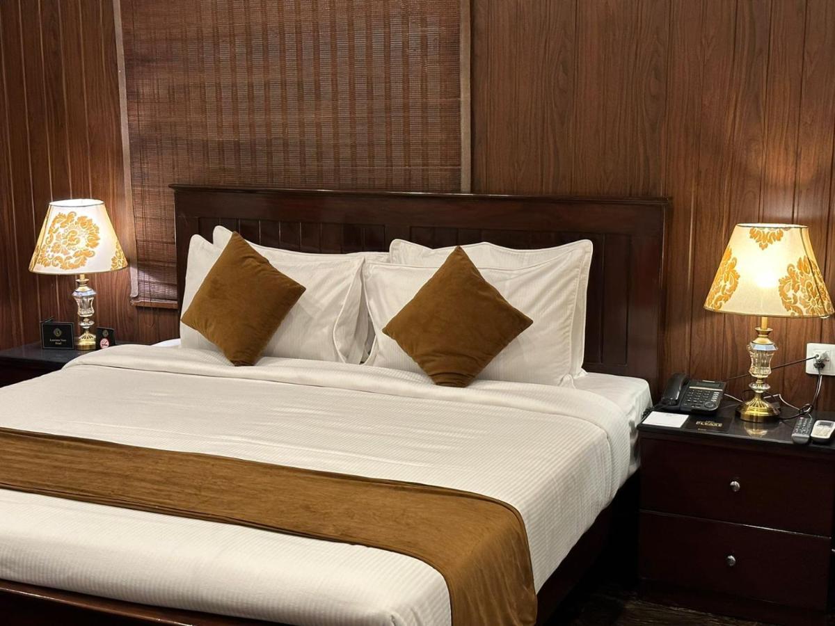 Lawrence View Hotel, Lahore Eksteriør billede