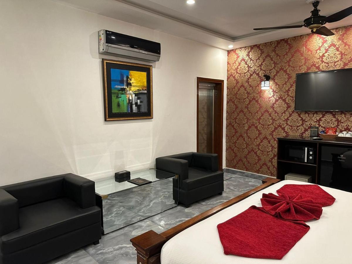 Lawrence View Hotel, Lahore Eksteriør billede